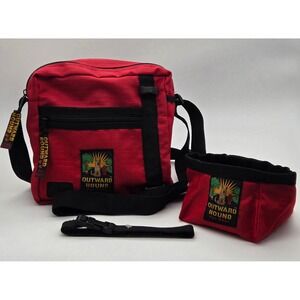 Outward Hound Dog Travel Feeding Set Crossbody Bag Collapsible Bowl Pet Gear